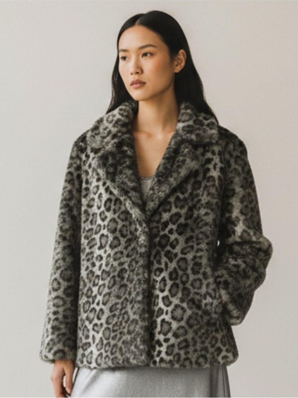 ADORE Faux Leopard Fur Jacket Beautiful Soft Hidden Front Closure Sz L Beautiful
